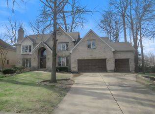 2905 Royal Fox Dr, Saint Charles, IL 60174