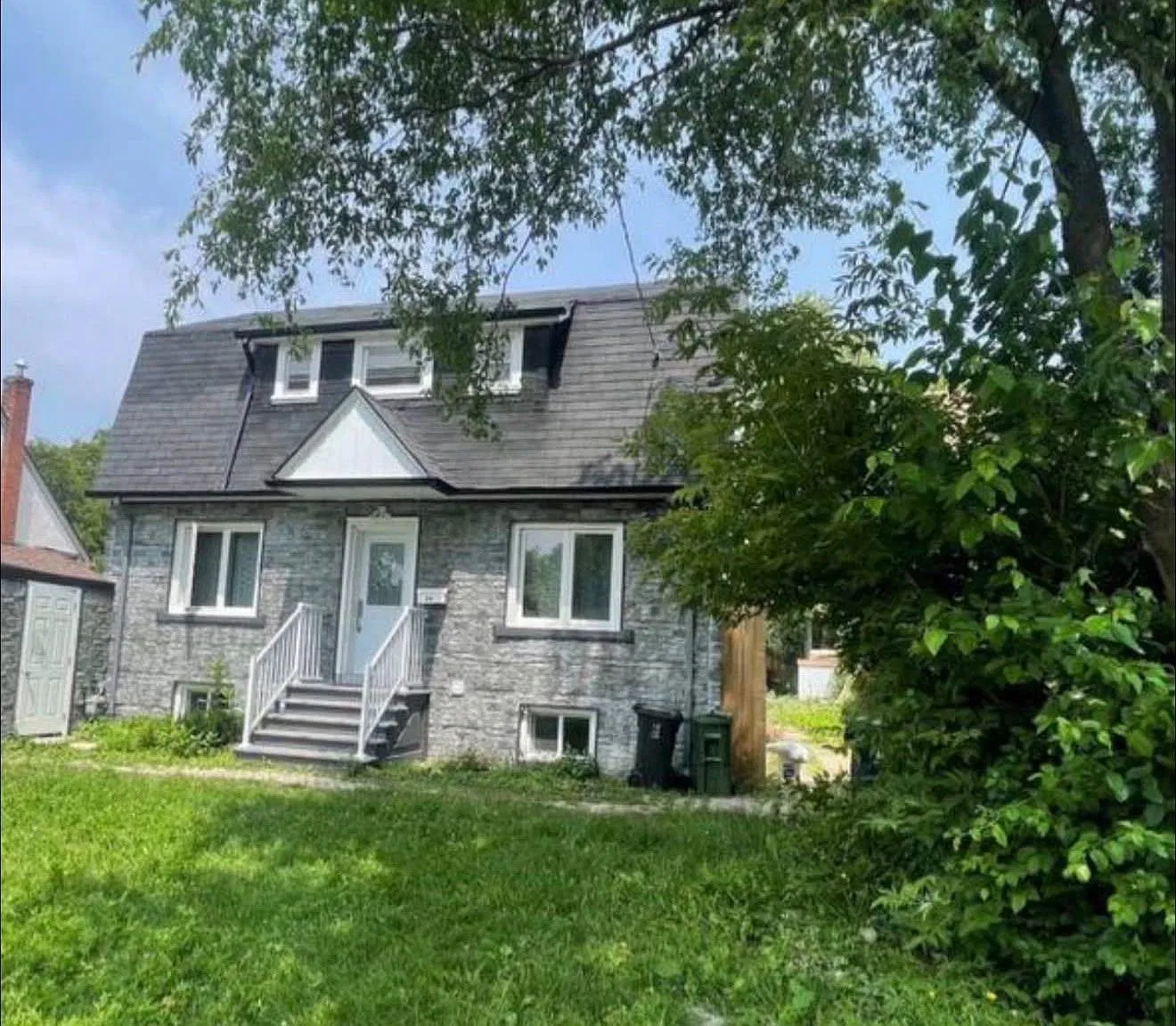 26 Patricia Ave — Photo 1