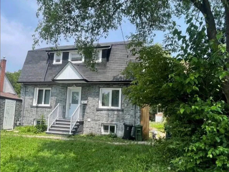 26 Patricia Ave #1