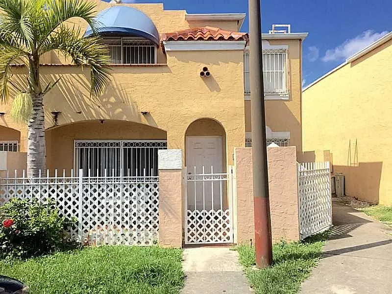 8575 NW 5th Ter