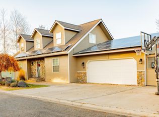 522 Merclyn Ln, Zillah, WA