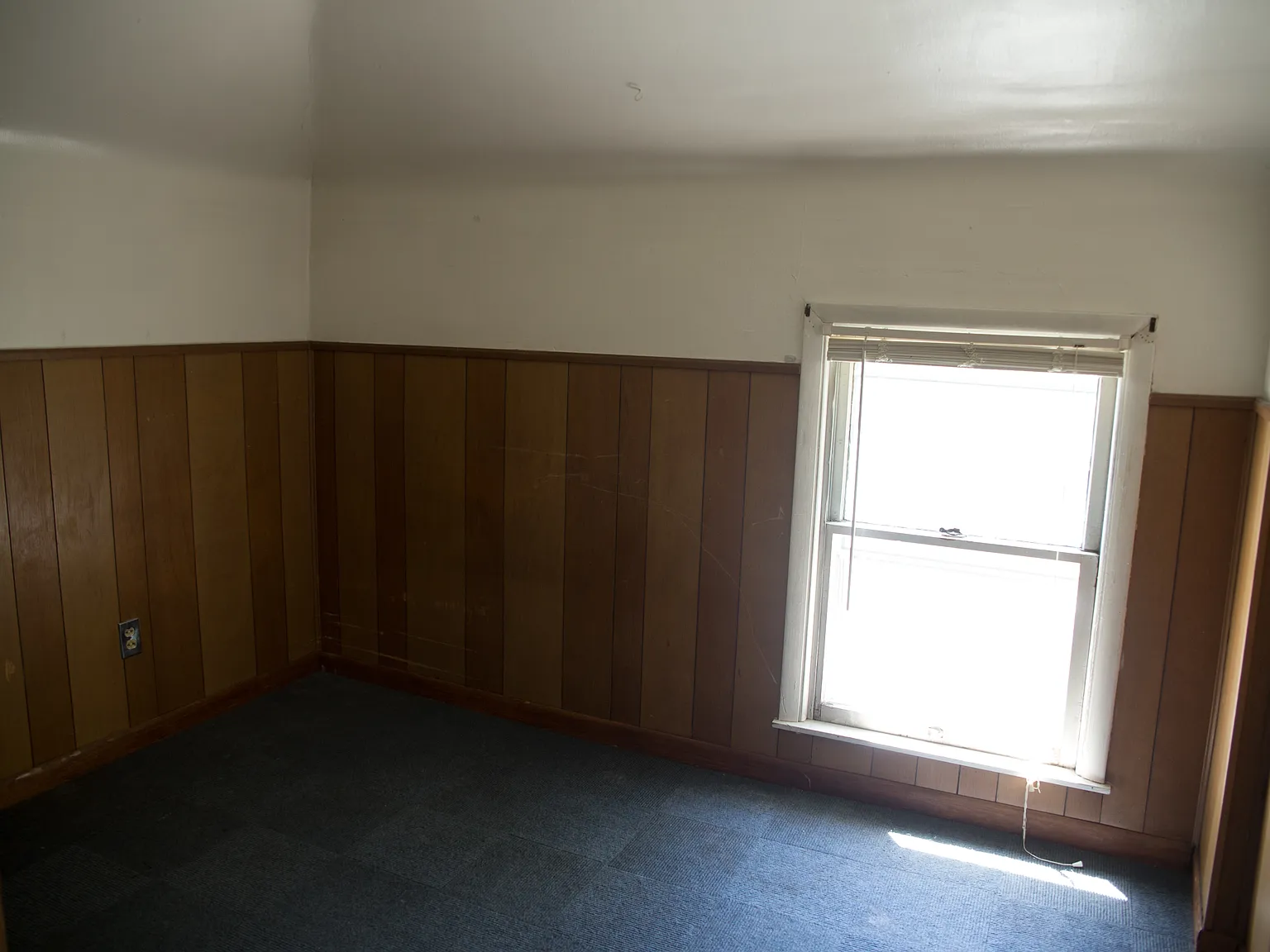 5 bed, $2,500 — Photo 2