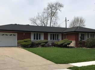 5636 Grant St, Merrillville, IN 46410