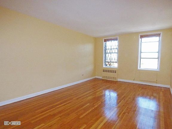 2nd image of 2020 Avenue V APT 4H