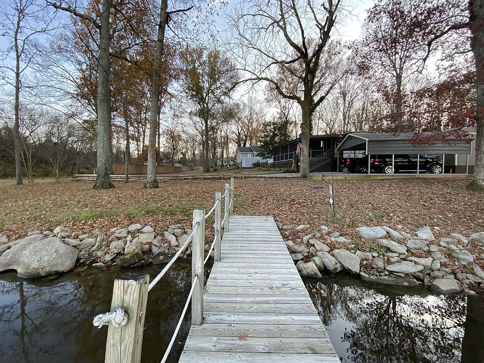 2nd image of 283 Davis Corner Rd