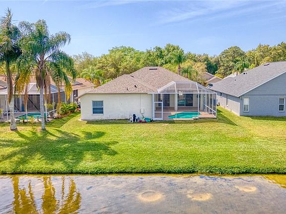 4th image of 10041 Oasis Palm Dr