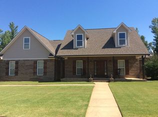 107 Taylor Cir, Taylor, MS 38673