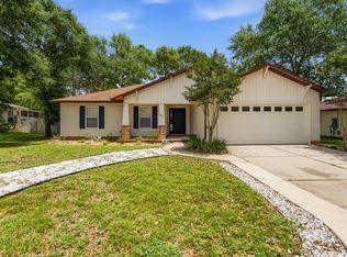 403 Hunters Ridge Rd, Defuniak Springs, FL 32433