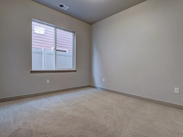 1913 Tomochic Dr — Photo 11