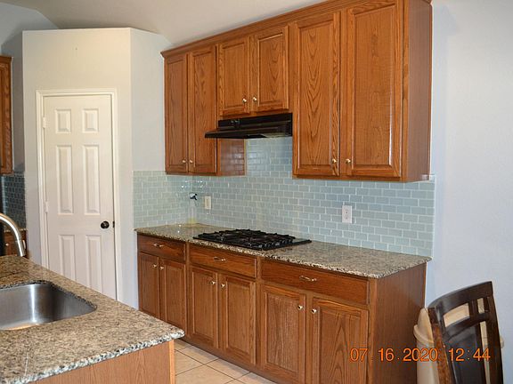 4th image of 5509 Glenview Ln
