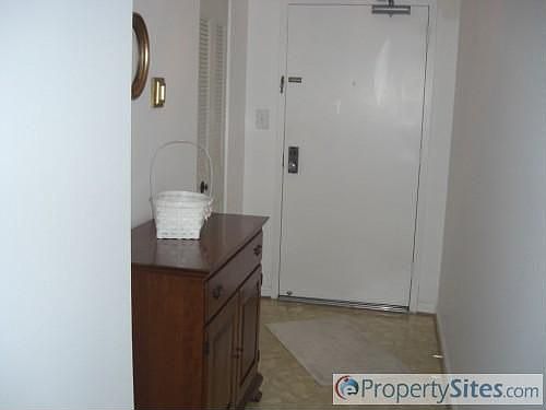 4th image of 100 E Ocean View Ave APT 403