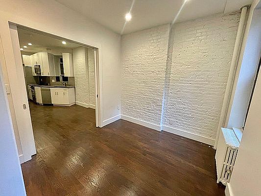 3rd image of 442 10th Ave APT 3RN