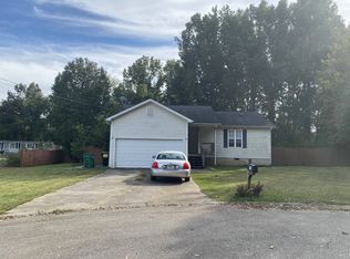 47 Jennifer Ln, Rydal, GA 30171