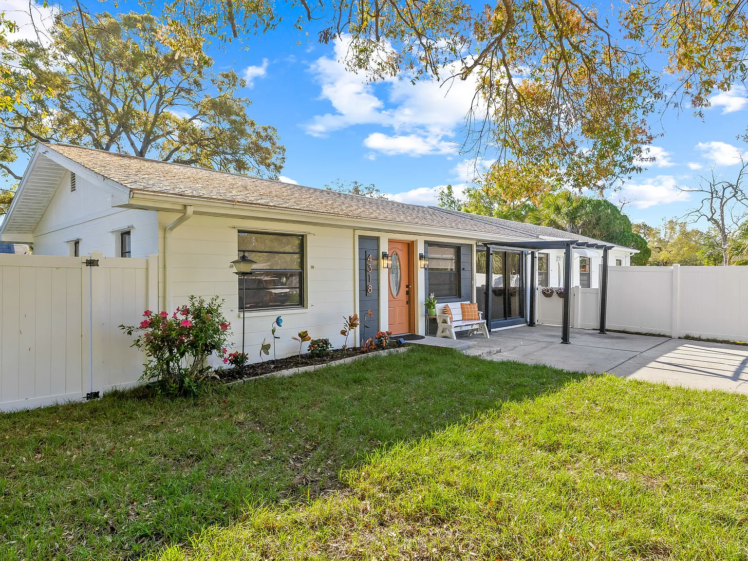 5 bed, 1708 sqft, $3,650 — Photo 4