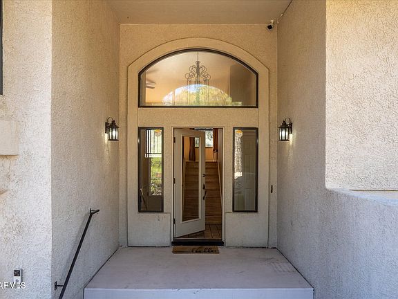 2nd image of 1466 E VALLEY VIEW Road