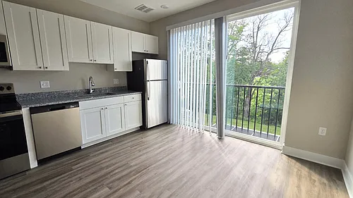 Greenwood Commons Apartments Photo 1