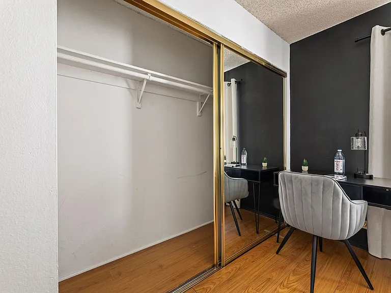 1823 Pelham Ave #6 — Photo 19