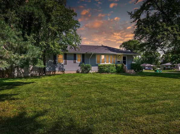 6400 Bethia Ln, Minneapolis, MN 55428