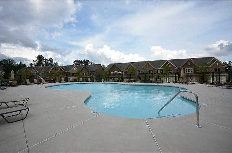 1st image of 2144 Greencrest Cir