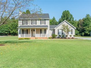 3794 Kelford Dr, Greensboro, NC 27406