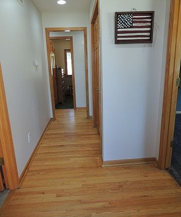 4th image of 702 W Grant St