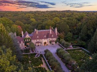 32 Chateau Ridge Rd, Greenwich, CT 06831