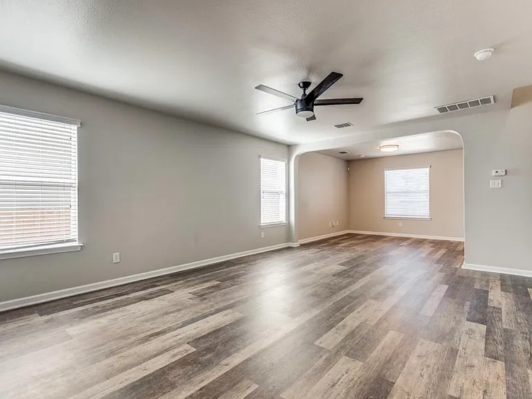 7343 Lyia Br — Photo 2