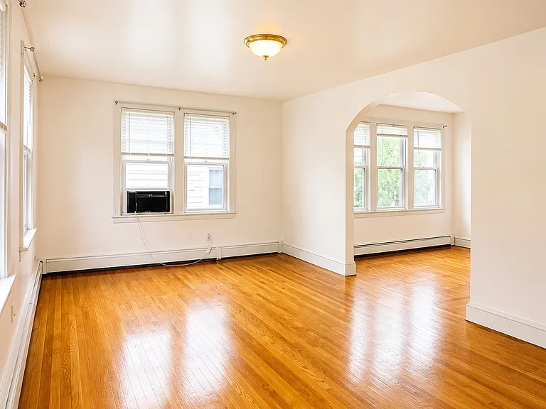 91 Clermont St #2 — Photo 5