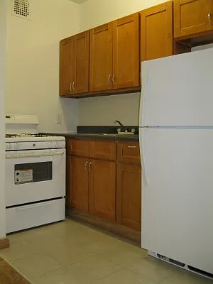 Rented by Tower Brokerage | media 5