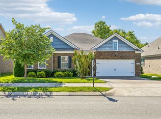 8005 Forest Hills Dr, Spring Hill, TN 37174