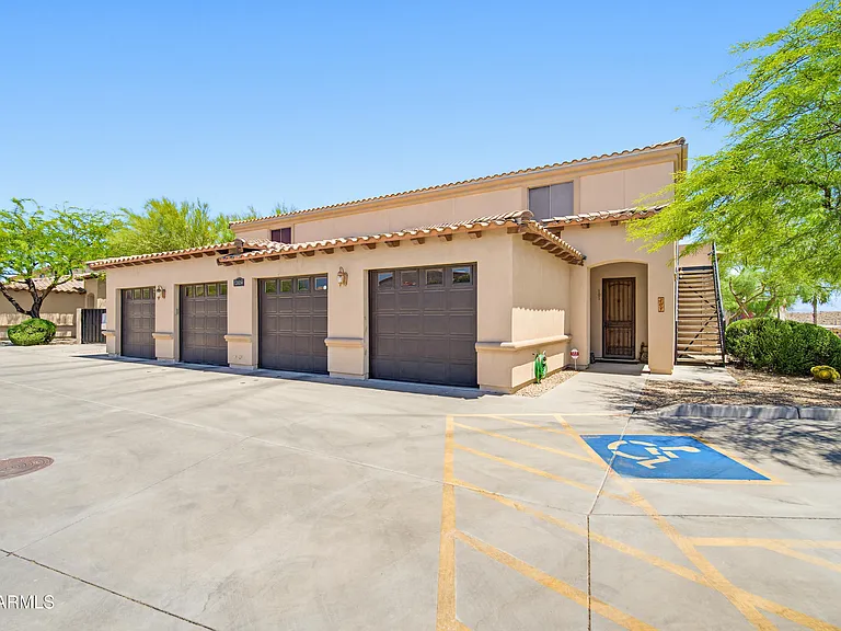 12034 N Saguaro Blvd #201 — Photo 2