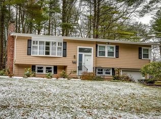 15 Rolling Ln, Framingham, MA 01701