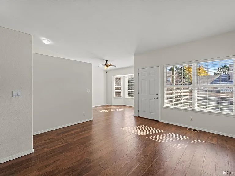 6082 Colony Cir — Photo 6
