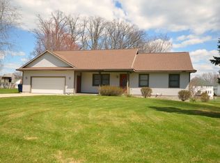 17320 Quail Creek Dr, Spring Lake, MI 49456