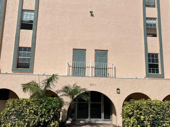 4211 NW 41st Street #208, Lauderdale Lakes, FL 33319