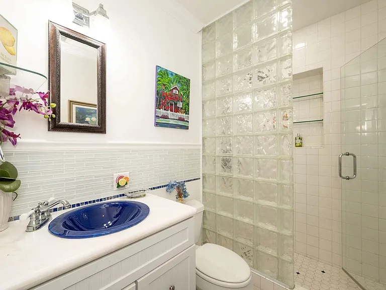 3735 Eagle Ave — Photo 16