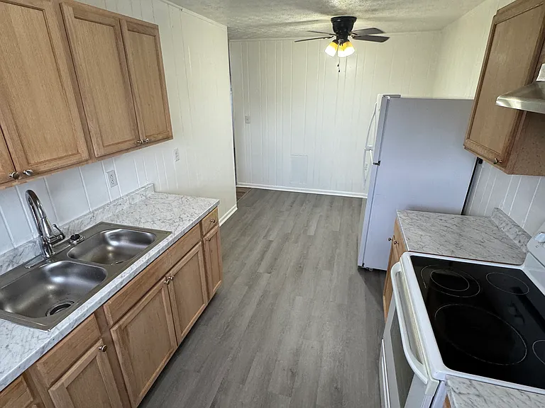 115 Garrett Ln #115 — Photo 7