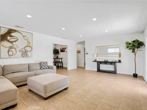 8438 Wystone Ave, Northridge, CA 91324