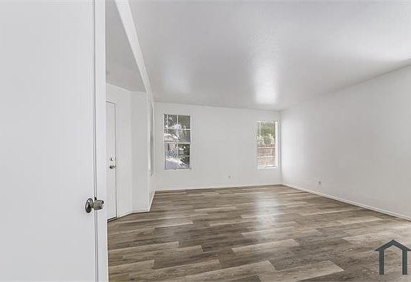 3rd image of 1854 W Avenue H4