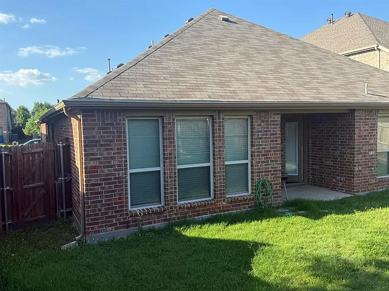 15917 Langsdale St — Photo 16
