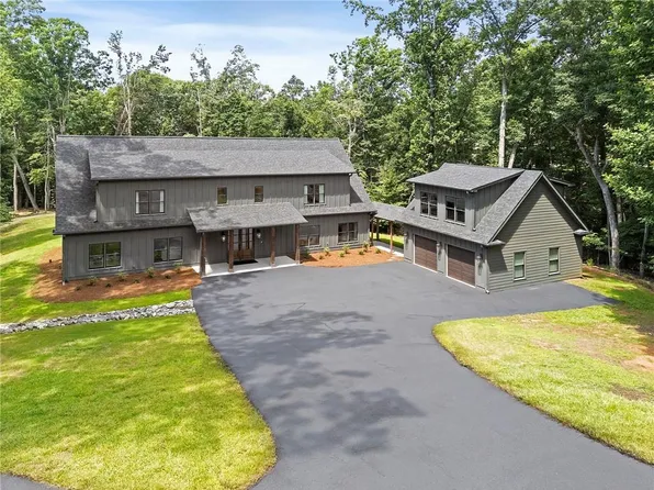 3394 Robinson Rd, Gainesville, GA 30506