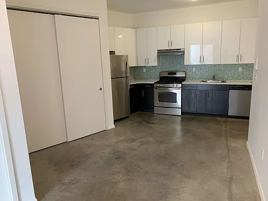 Rented by Flatiron Real Estate Advisors LLC | media 8