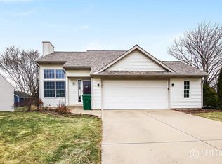 3147 Winter Ridge Dr, Holland, MI 49424