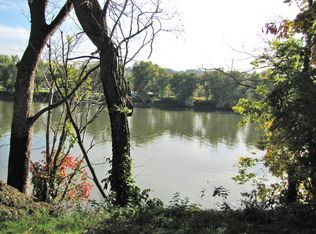 98 Oak Ln, Pittsburgh, PA 15225