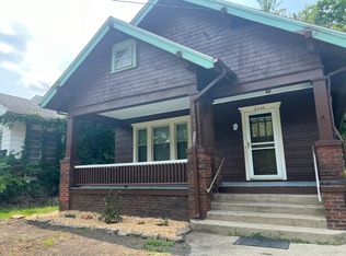 2137 N Peoria Ave, Peoria, IL 61603