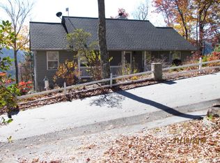 251 Trillium Ct, Sapphire, NC 28774