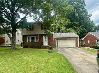 2992 Eldora Dr, Youngstown, OH 44511