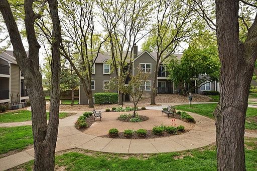 4th image of 11229 W 64th Ter APT 708
