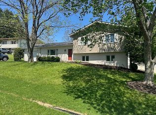 258 Meadow View Ln, Morgantown, WV 26508