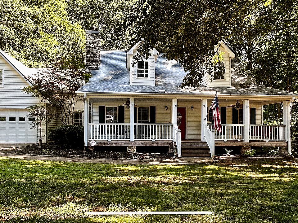 1st image of 1609 White Oak Dr